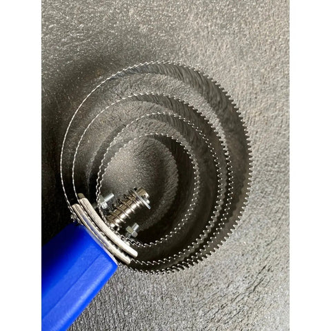 Diekensen Reversible Stainless Steel Curry Comb with Soft Touch Grip Blue AllYourBlades