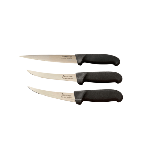 a pair of knives sitting next to each other